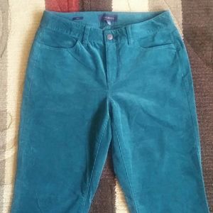 Talbots Curvy Stretch Corduroys, Size 6, 28"X32"